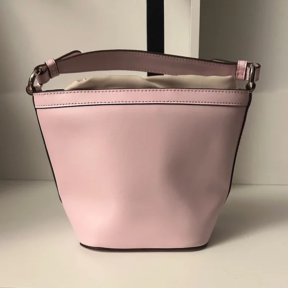 Kate Spade Pink Bag with Parrot Design - Picture 2 of 7